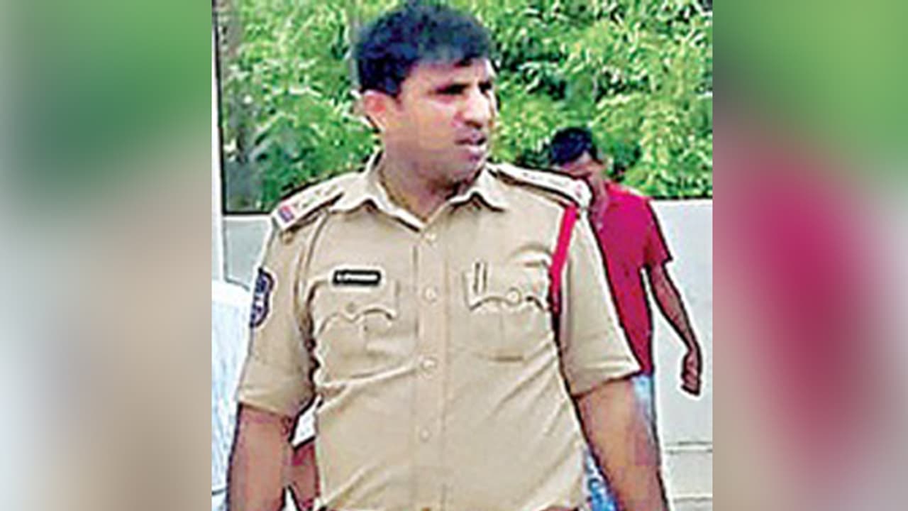 భార్యపై దాడి చేసిన మణుగూరు ఎస్సైపై కేసు