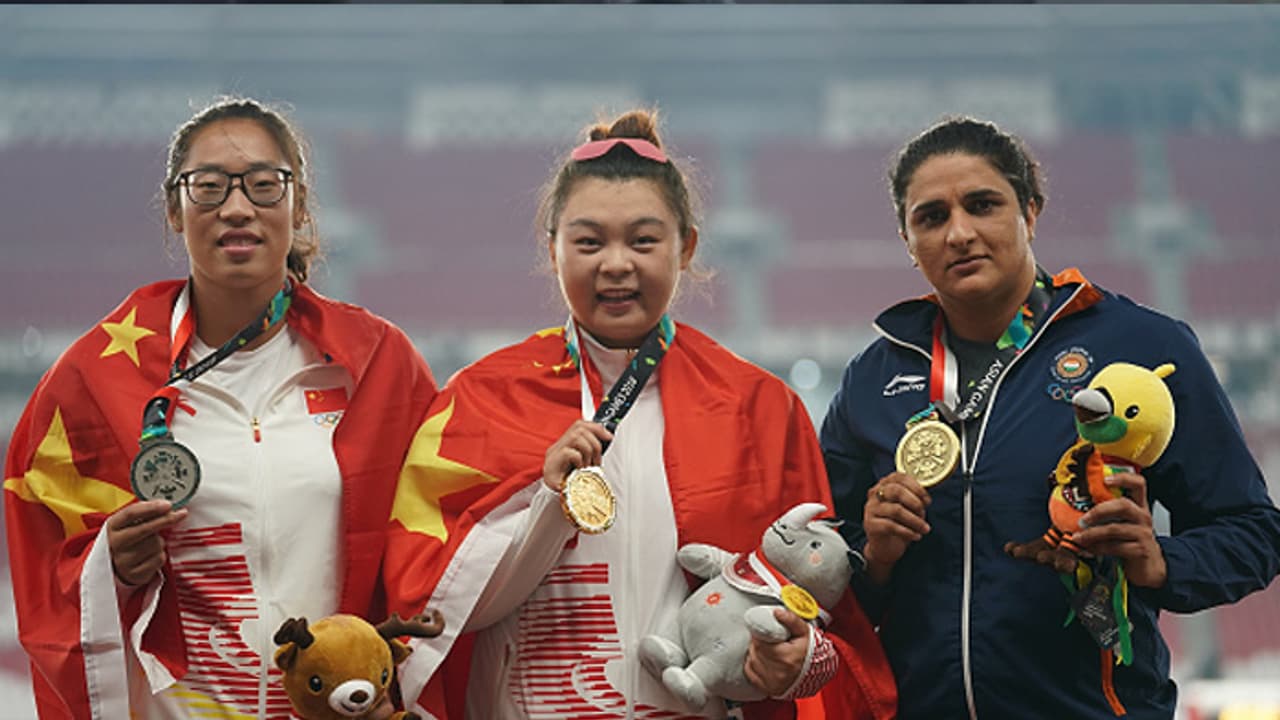 ഏഷ്യന് ഗെയിംസ് മെഡല് കേരളത്തിന് സമര്പ്പിക്കുന്നു: സീമ പൂനിയ ഏഷ്യന് ഗെയിംസ് മെഡല് കേരളത്തിന് സമര്പ്പിക്കുന്നു: സീമ പൂനിയ