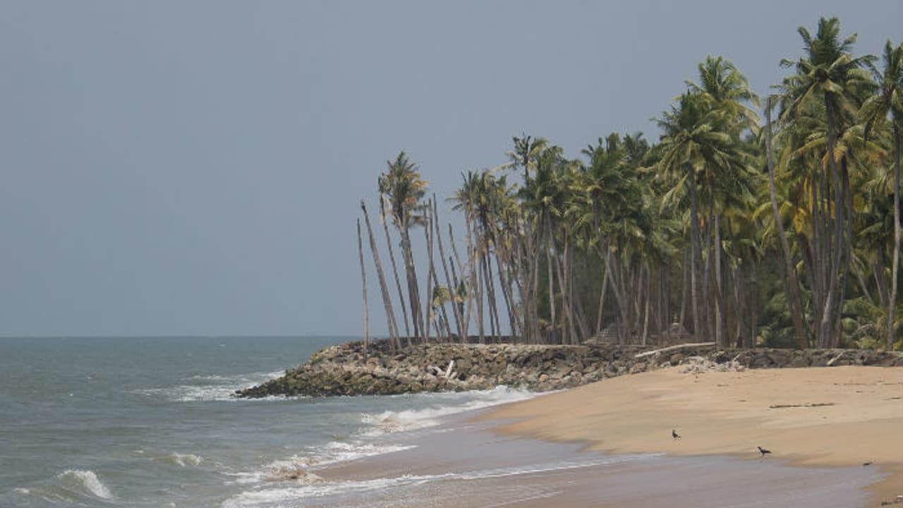 സംസ്ഥാനത്ത് മത്സ്യത്തൊഴിലാളികള്ക്ക് ജാഗ്രതാനിര്ദേശം സംസ്ഥാനത്ത് മത്സ്യത്തൊഴിലാളികള്ക്ക് ജാഗ്രതാനിര്ദേശം