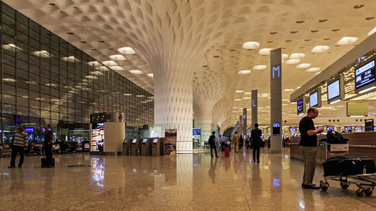 ముంబై విమానాశ్రయం పేరు మార్పు.. కొత్త పేరు ఏంటంటే..!! ముంబై విమానాశ్రయం పేరు మార్పు.. కొత్త పేరు ఏంటంటే..!!