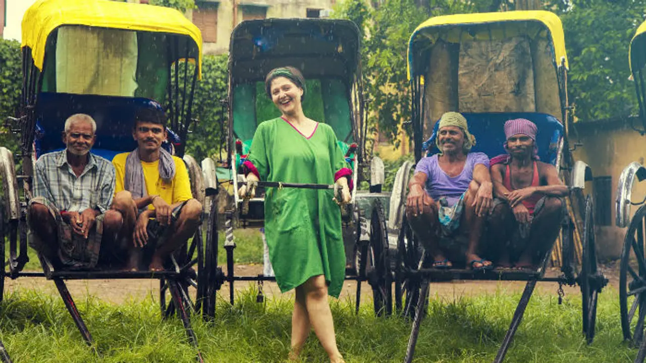 Swastika writes: Iconic hand rickshaws pull Kolkata's weight, but who will pull them out of misery Swastika writes: Iconic hand rickshaws pull Kolkata's weight, but who will pull them out of misery