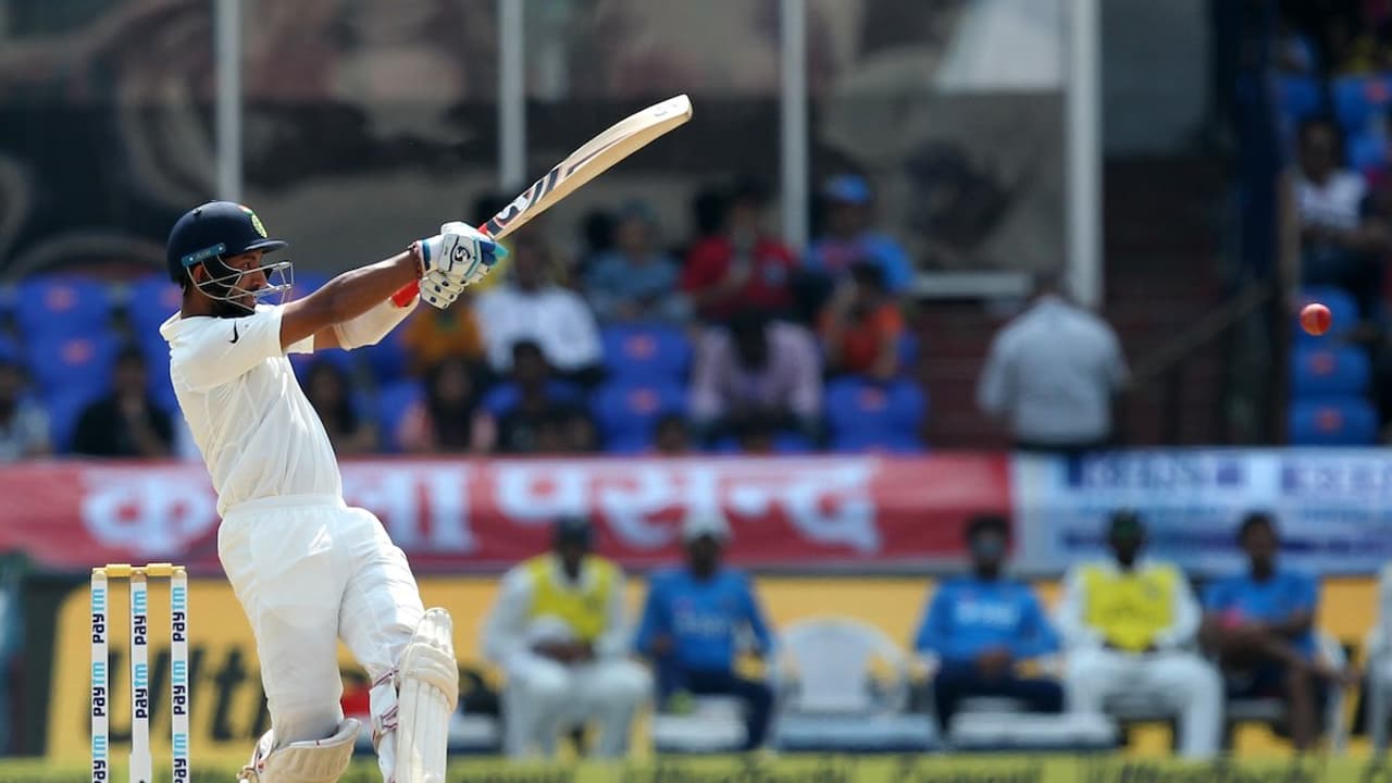 ಪೂಜಾರ ಆಕರ್ಷಕ ಶತಕ: ಟೀಂ ಇಂಡಿಯಾಗೆ ಅಲ್ಪ ಮುನ್ನಡೆ ಪೂಜಾರ ಆಕರ್ಷಕ ಶತಕ: ಟೀಂ ಇಂಡಿಯಾಗೆ ಅಲ್ಪ ಮುನ್ನಡೆ