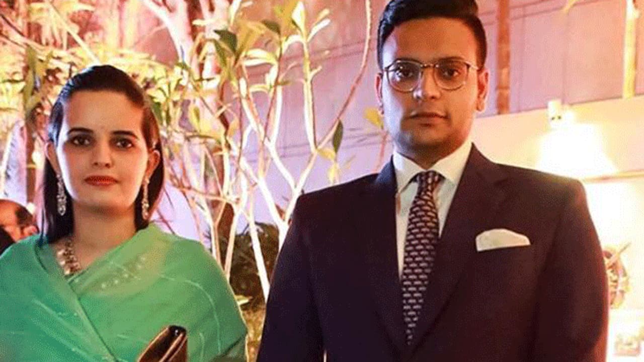 ಆದಿವಾಸಿ ಮಕ್ಕಳ ಕುರಿತು ರಾಣಿ ತ್ರಿಷಿಕಾ ಕುಮಾರಿ ಪಿಎಚ್ಡಿ ಆದಿವಾಸಿ ಮಕ್ಕಳ ಕುರಿತು ರಾಣಿ ತ್ರಿಷಿಕಾ ಕುಮಾರಿ ಪಿಎಚ್ಡಿ