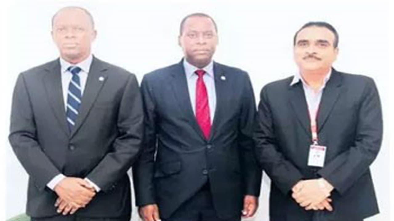 రువాండలో ఎన్నికలు....ఆంధ్ర ప్రదేశ్ లో పోలింగ్ రువాండలో ఎన్నికలు....ఆంధ్ర ప్రదేశ్ లో పోలింగ్