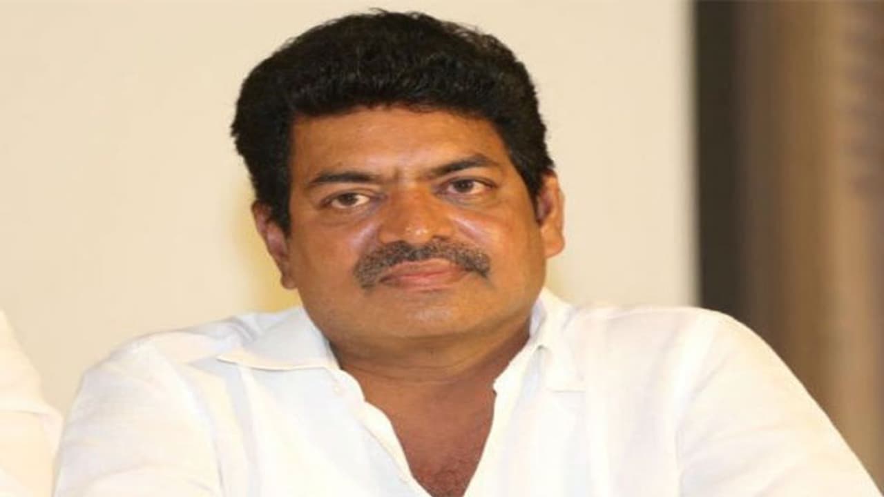 శివాజీరాజా నిజంగానే మోసం చేశాడా..? శివాజీరాజా నిజంగానే మోసం చేశాడా..?