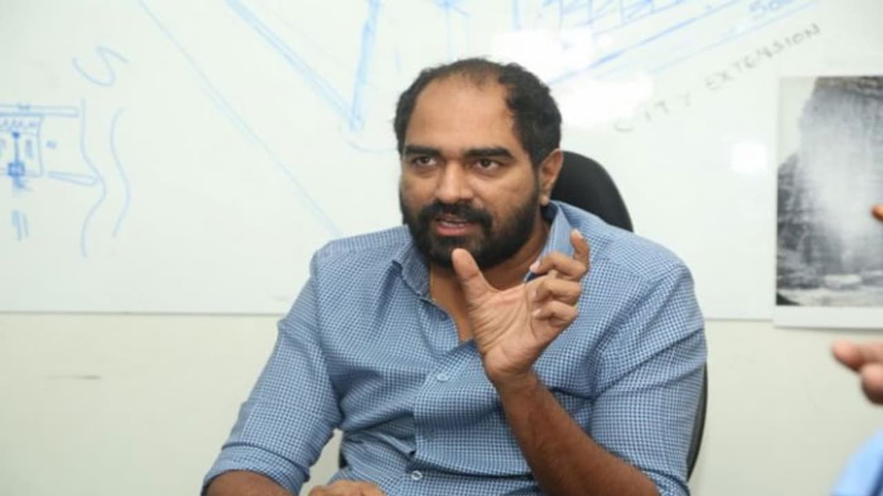 స్టార్ హీరోయిన్ క్రిష్ ను అవమానించిందా..? స్టార్ హీరోయిన్ క్రిష్ ను అవమానించిందా..?