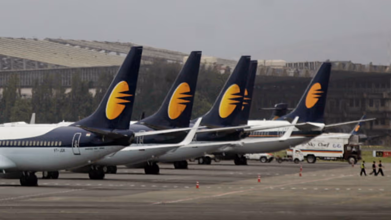 Jet Airways flight forced to make emergency landing after bird hit; all passengers safe