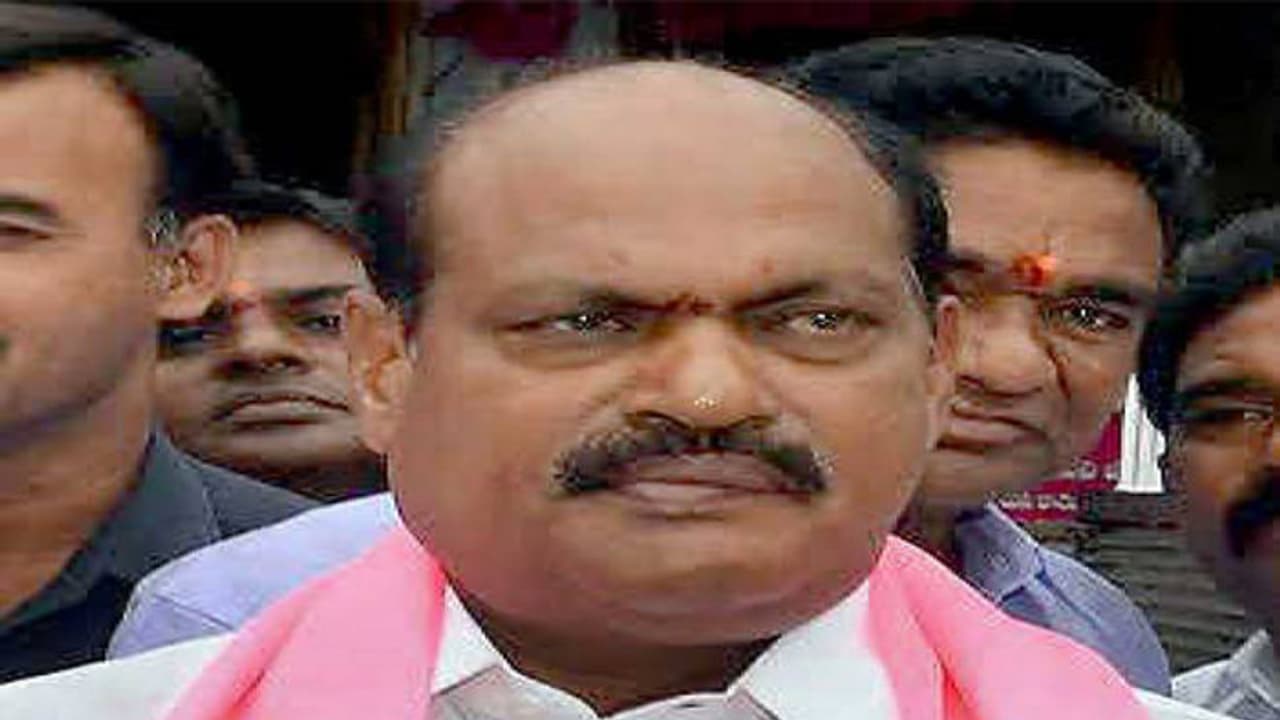 Baji Reddy Goverdhan: టీఎస్ఆర్టీసీ చైర్మన్ బాజిరెడ్డి గోవర్ధన్ ఉదారత.. సంస్థ నుంచి వచ్చే జీతం వద్దంటూ లేఖ.. Baji Reddy Goverdhan: టీఎస్ఆర్టీసీ చైర్మన్ బాజిరెడ్డి గోవర్ధన్ ఉదారత.. సంస్థ నుంచి వచ్చే జీతం వద్దంటూ లేఖ..