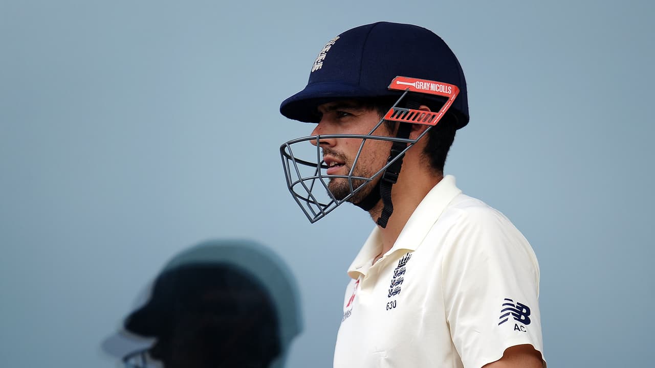 സച്ചിനും ഔട്ട് ; ഇന്ത്യക്കാരെ ക്ലീന് ബൗള്ഡാക്കി കുക്കിന്റെ സ്വപ്ന ഇലവന് സച്ചിനും ഔട്ട് ; ഇന്ത്യക്കാരെ ക്ലീന് ബൗള്ഡാക്കി കുക്കിന്റെ സ്വപ്ന ഇലവന്