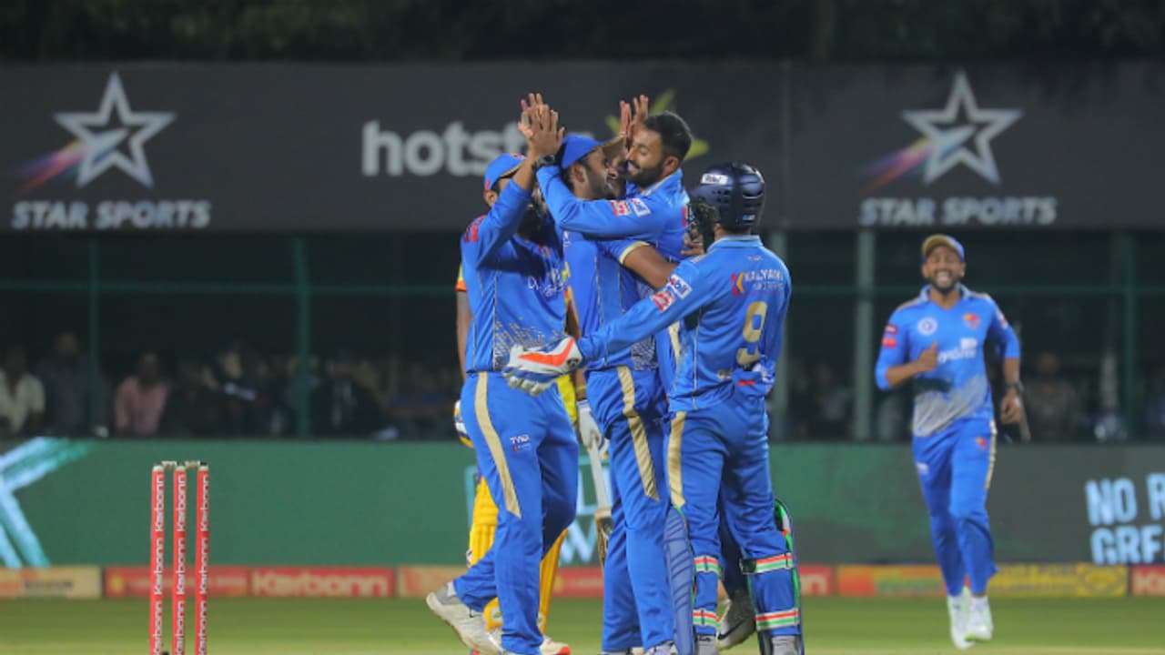 KPL 2018: Bengaluru Blasters win spin battle against Mysuru Warriors to enter final KPL 2018: Bengaluru Blasters win spin battle against Mysuru Warriors to enter final