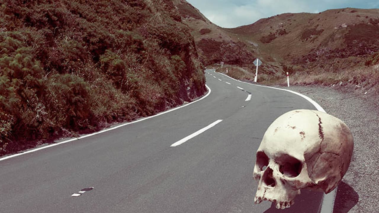 ഈ റോഡുകളില് മരണം പതിയിരിക്കുന്നു, യാത്രികര് സൂക്ഷിക്കുക! ഈ റോഡുകളില് മരണം പതിയിരിക്കുന്നു, യാത്രികര് സൂക്ഷിക്കുക!