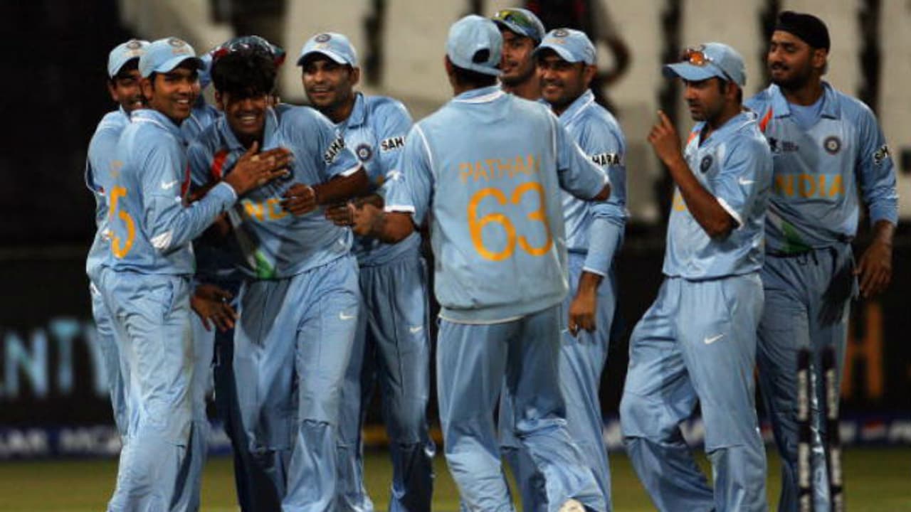 ക്രിക്കറ്റില് നിന്ന് വിരമിക്കല് പ്രഖ്യാപിച്ച് ഇന്ത്യയുടെ ലോകകപ്പ് ഹീറോ ക്രിക്കറ്റില് നിന്ന് വിരമിക്കല് പ്രഖ്യാപിച്ച് ഇന്ത്യയുടെ ലോകകപ്പ് ഹീറോ