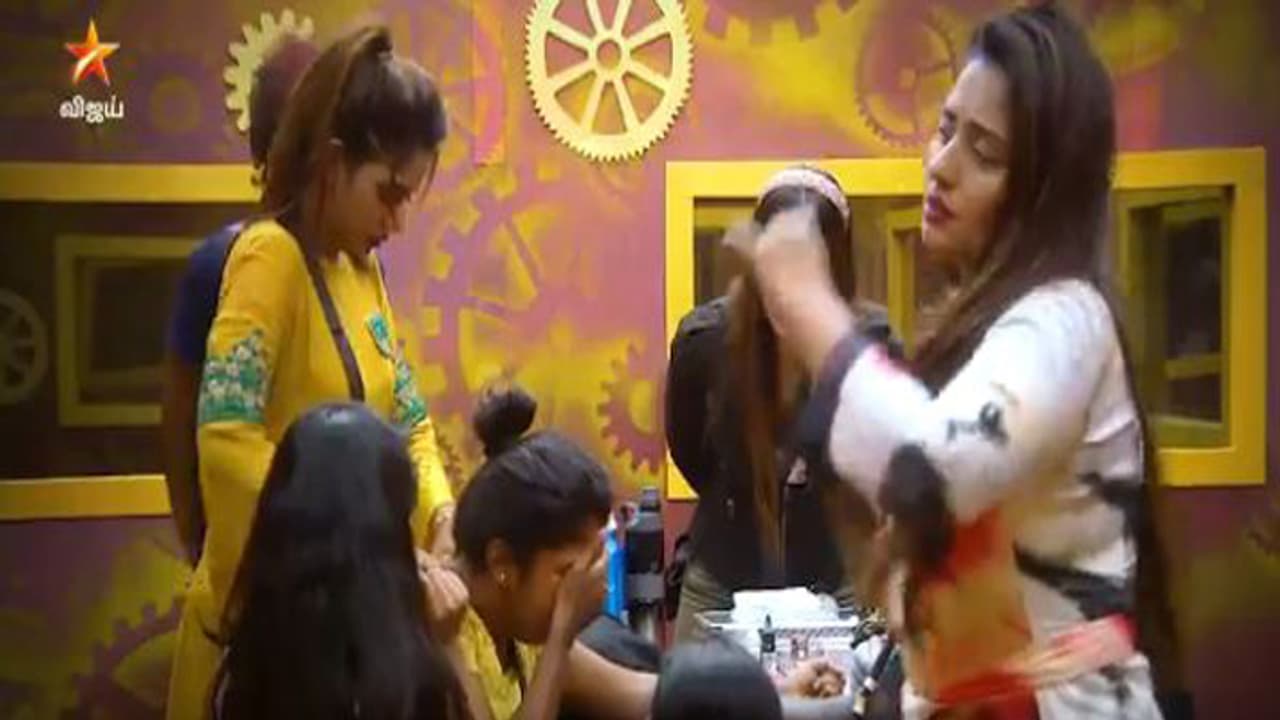 ரித்விகாவை தந்திரமாக கன்வின்ஸ் செய்யும் விஜயலஷ்மி! ரித்விகா எடுக்கும் ரிஸ்க்! ரித்விகாவை தந்திரமாக கன்வின்ஸ் செய்யும் விஜயலஷ்மி! ரித்விகா எடுக்கும் ரிஸ்க்!