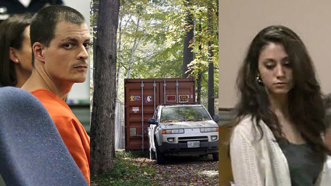 സ്കൂളില് നിന്ന് തട്ടിക്കൊണ്ടു പോയി ലൈംഗിക അടിമയാക്കി; കോടതി മുറിയില് പൊട്ടിക്കരഞ്ഞ് പത്തൊമ്പതുകാരി സ്കൂളില് നിന്ന് തട്ടിക്കൊണ്ടു പോയി ലൈംഗിക അടിമയാക്കി; കോടതി മുറിയില് പൊട്ടിക്കരഞ്ഞ് പത്തൊമ്പതുകാരി