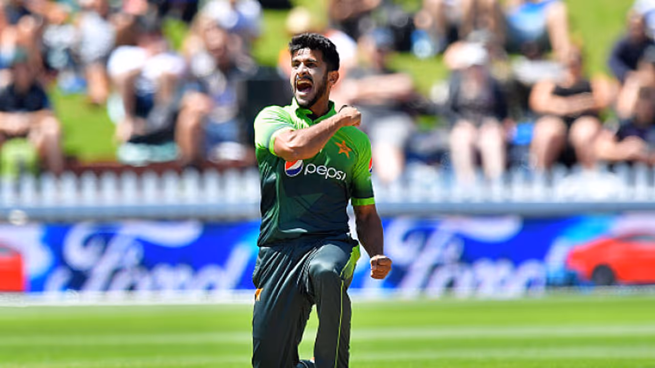 Asia Cup 2018: Pakistan's Hasan Ali says pressure on Virat Kohli less India