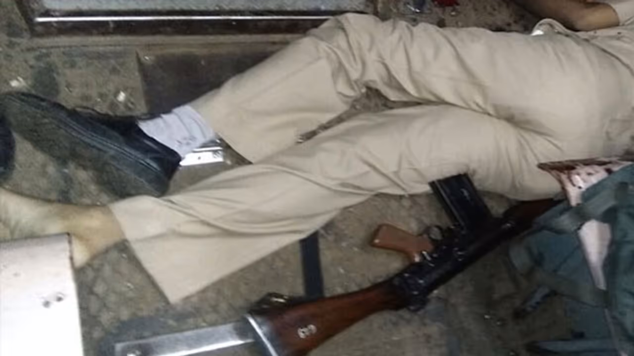 తిరుపతిలో విషాదం... తుపాకీతో కాల్చుకుని రిటైర్డ్ పోలీస్ ఆత్మహత్య