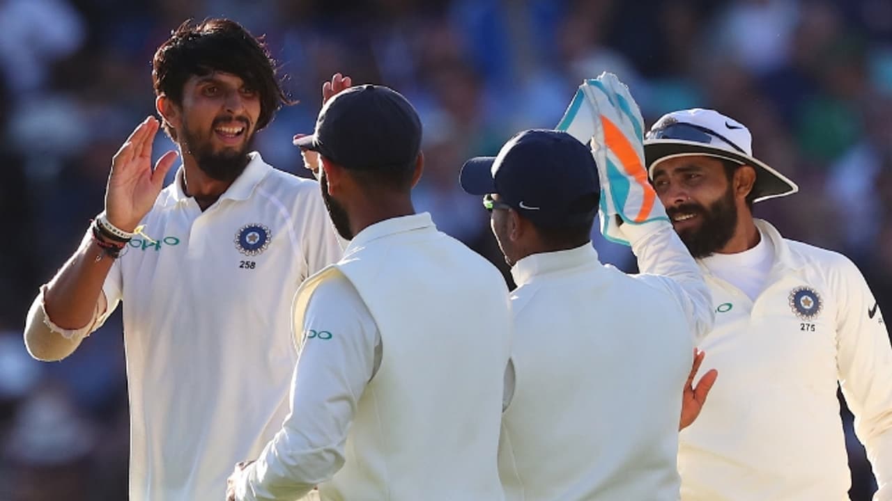India vs England 2018: Bowlers shine as visitors dominate Day 1 of 5th Test