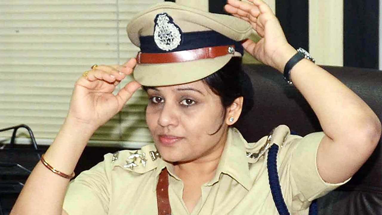 போராட்டங்களை ஆதரிக்கிறவர்கள் இதனை ஏற்றுக் கொள்கிறீர்களா? ரூபா ஐபிஎஸ் வெளியிட்ட அதிர்ச்சி வீடியோ..!