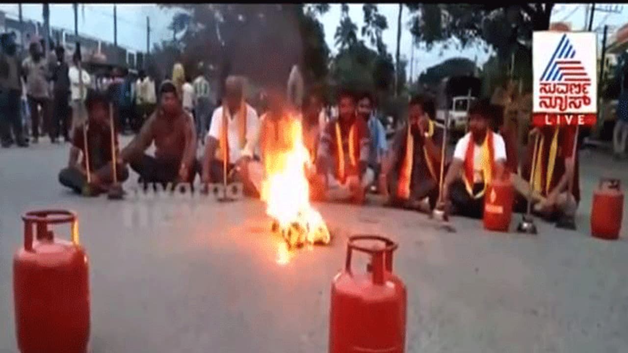 ವಿವಿಧ ಜಿಲ್ಲೆಗಳಲ್ಲಿ ಹೇಗಿದೆ ಭಾರತ್ ಬಂದ್ ಬಿಸಿ? ವಿವಿಧ ಜಿಲ್ಲೆಗಳಲ್ಲಿ ಹೇಗಿದೆ ಭಾರತ್ ಬಂದ್ ಬಿಸಿ?