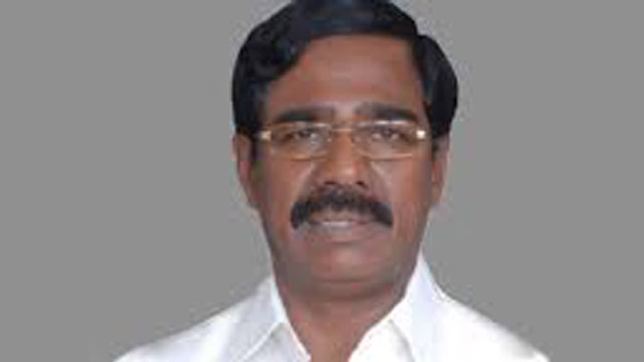 సబితాను కలిసిన తర్వాతే కాంగ్రెస్లో చేరుతా: కేఎస్ రత్నం సబితాను కలిసిన తర్వాతే కాంగ్రెస్లో చేరుతా: కేఎస్ రత్నం