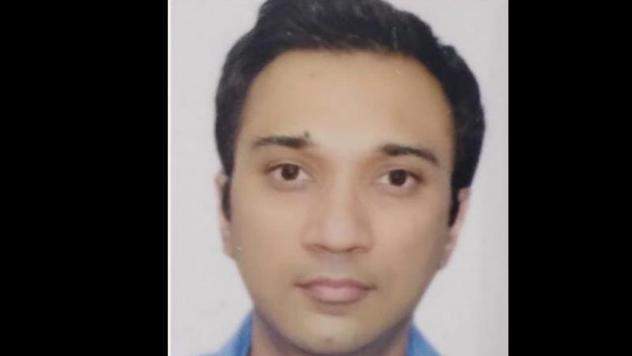 హెచ్ డీఎఫ్ సి ఎగ్జిక్యూటివ్ హత్య: ప్రమోషన్ కోసమేనా... హెచ్ డీఎఫ్ సి ఎగ్జిక్యూటివ్ హత్య: ప్రమోషన్ కోసమేనా...