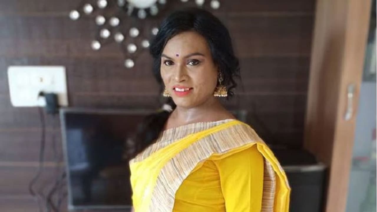 ಥ್ಯಾಂಕ್ಯೂ ಸುಪ್ರೀಂ: ಹಸೆಮಣೆ ಏರಲಿದ್ದಾರೆ ಮೊದಲ ತೃತೀಯ ಲಿಂಗಿ ಆಫೀಸರ್! ಥ್ಯಾಂಕ್ಯೂ ಸುಪ್ರೀಂ: ಹಸೆಮಣೆ ಏರಲಿದ್ದಾರೆ ಮೊದಲ ತೃತೀಯ ಲಿಂಗಿ ಆಫೀಸರ್!