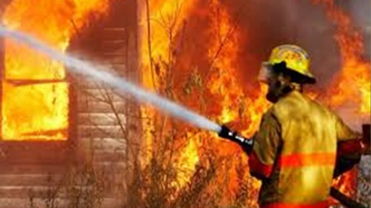 కెమికల్ ఫ్యాక్టరీలో అగ్నిప్రమాదం, రూ. 50 లక్షల ఆస్తినష్టం కెమికల్ ఫ్యాక్టరీలో అగ్నిప్రమాదం, రూ. 50 లక్షల ఆస్తినష్టం