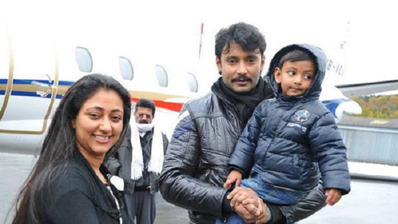 ವಿನೀಶ್‌ನನ್ನು ದರ್ಶನ್ ಸೆಟ್‌ಗೆ ಕರೆತಂದ ವಿಜಯಲಕ್ಷ್ಮಿ