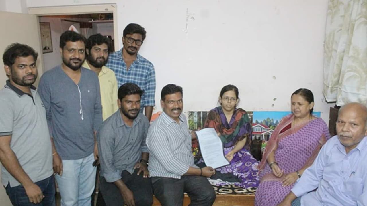 మాట నిలబెట్టుకున్న కేటీఆర్..దివ్యాంగురాలికి జీవితకాల ఫించన్