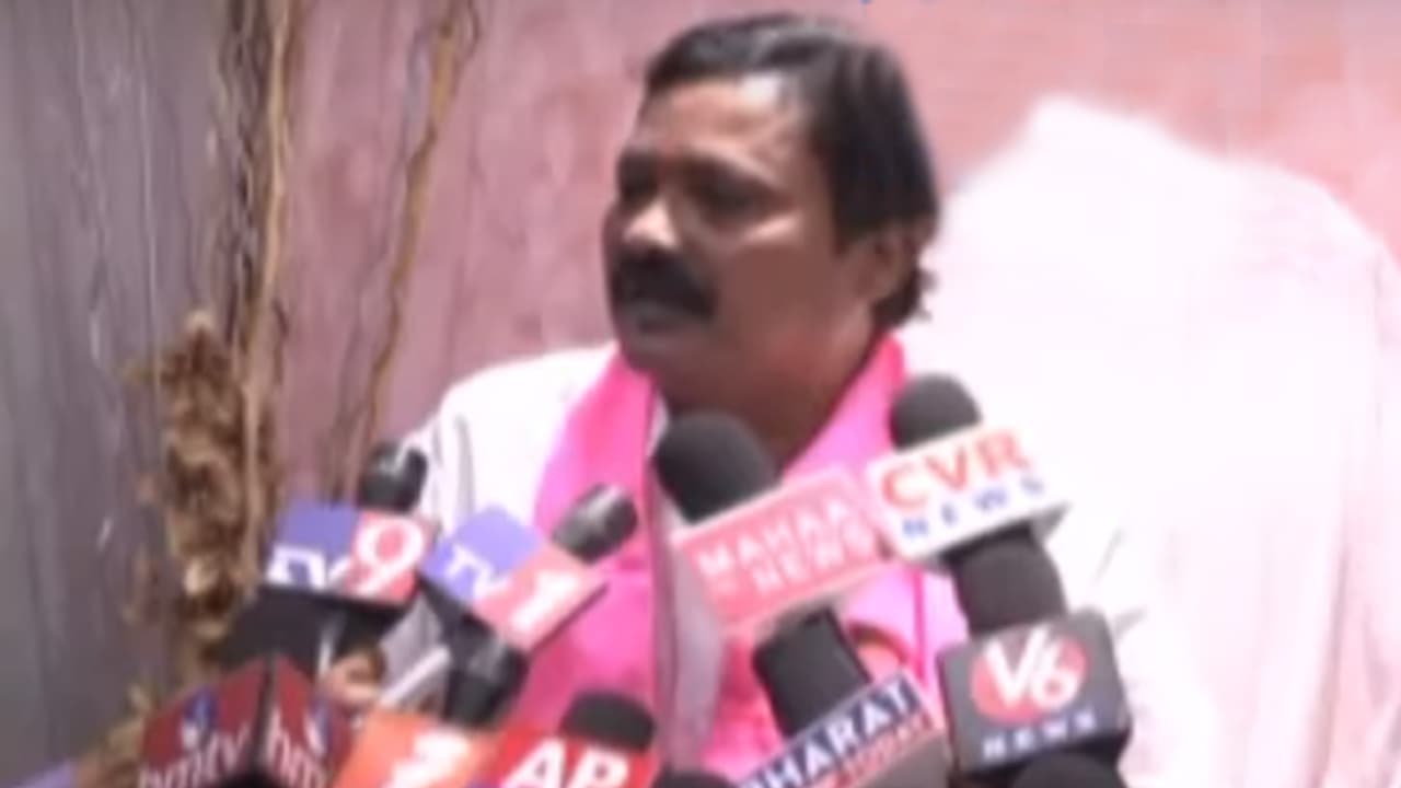 టీఆర్ఎస్లో చెన్నూరు టిక్కెట్టు చిచ్చు: స్వీయ నిర్బంధంలో ఓదేలు టీఆర్ఎస్లో చెన్నూరు టిక్కెట్టు చిచ్చు: స్వీయ నిర్బంధంలో ఓదేలు