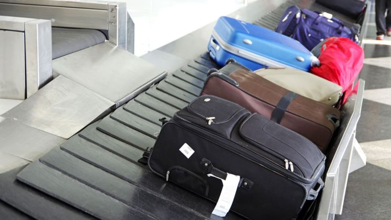 യുഎഇയിലേക്ക് എത്തുന്നവര് ഈ ഉല്പ്പന്നങ്ങള് കൊണ്ടുവരരുത്; 45 ഉല്പ്പന്നങ്ങള്ക്ക് നിരോധനം യുഎഇയിലേക്ക് എത്തുന്നവര് ഈ ഉല്പ്പന്നങ്ങള് കൊണ്ടുവരരുത്; 45 ഉല്പ്പന്നങ്ങള്ക്ക് നിരോധനം