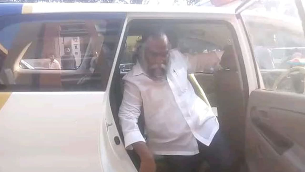 నాకు పట్టిన గతే వారికి: కన్నీరు మున్నీరైన జగ్గారెడ్డి భార్య నాకు పట్టిన గతే వారికి: కన్నీరు మున్నీరైన జగ్గారెడ్డి భార్య