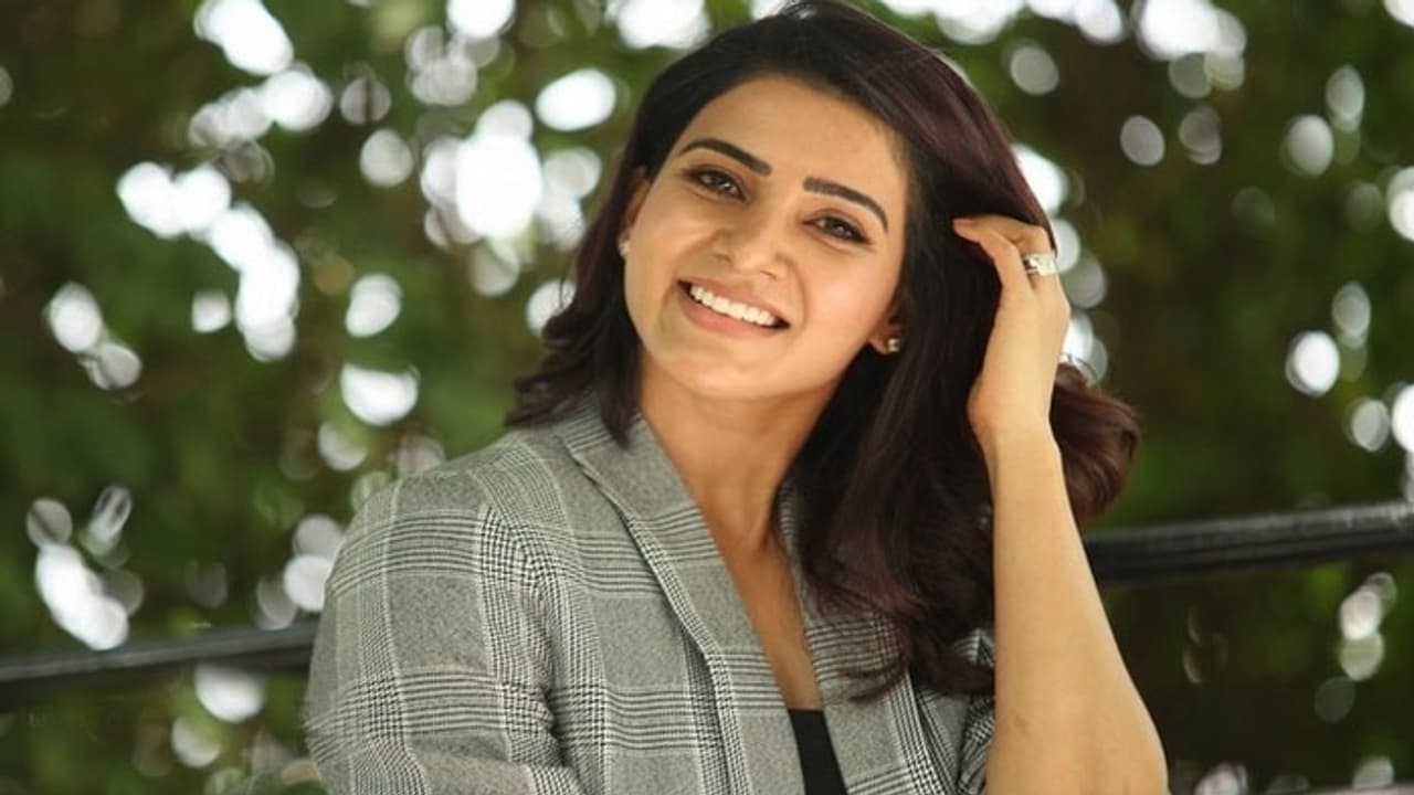 సమంత డబ్బింగ్ మానుకో.. అభిమానుల రిక్వెస్ట్! సమంత డబ్బింగ్ మానుకో.. అభిమానుల రిక్వెస్ట్!