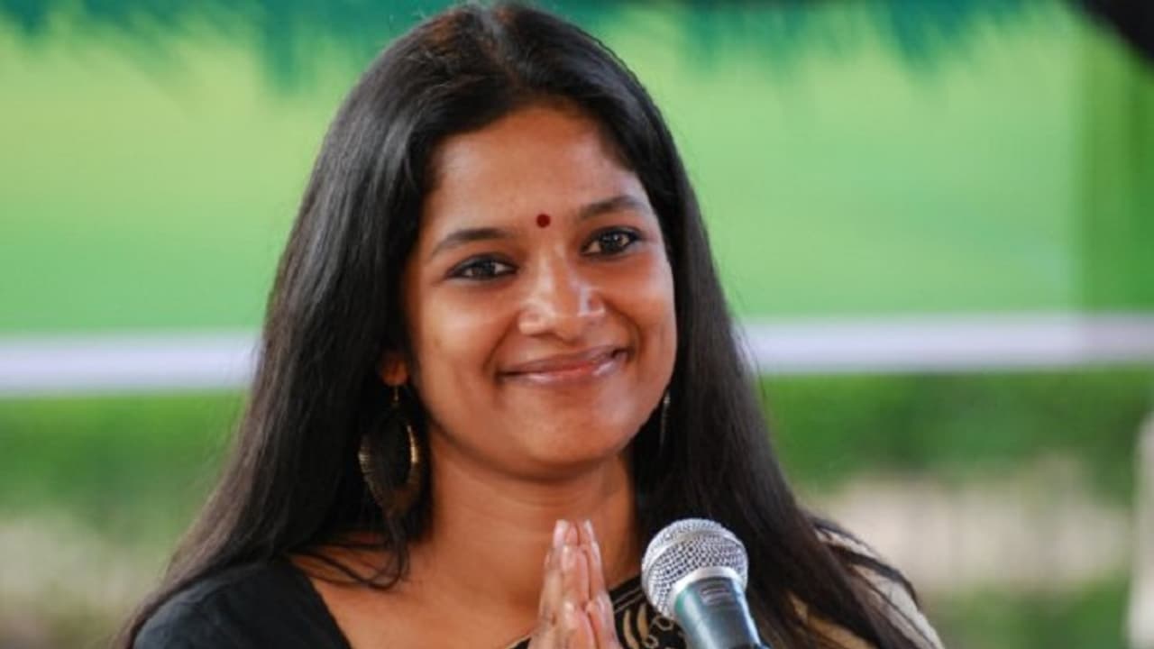 ಎಂಡಿ ಪಲ್ಲವಿ ಕಂಠದಲ್ಲಿ 'ತಾಳ' ತಪ್ಪಿದ ಹಾಡು! ಎಂಡಿ ಪಲ್ಲವಿ ಕಂಠದಲ್ಲಿ 'ತಾಳ' ತಪ್ಪಿದ ಹಾಡು!