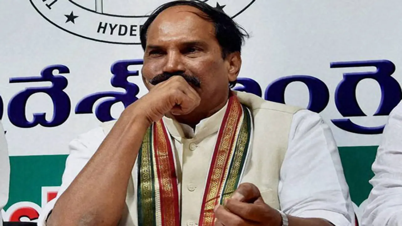 నన్ను తిడితే... ఒక్కరు కూడా పట్టించుకోరా! :ఉత్తమ్ ఆవేదన నన్ను తిడితే... ఒక్కరు కూడా పట్టించుకోరా! :ఉత్తమ్ ఆవేదన