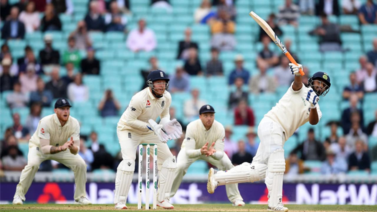 പന്തിനെ പുകഴ്ത്തി ക്രിക്കറ്റ് ലോകം; സച്ചിന്, ഗില്ക്രിസ്റ്റ് അങ്ങനെ പോകുന്നു നിര: ട്വീറ്റുകള് വായിക്കാം പന്തിനെ പുകഴ്ത്തി ക്രിക്കറ്റ് ലോകം; സച്ചിന്, ഗില്ക്രിസ്റ്റ് അങ്ങനെ പോകുന്നു നിര: ട്വീറ്റുകള് വായിക്കാം
