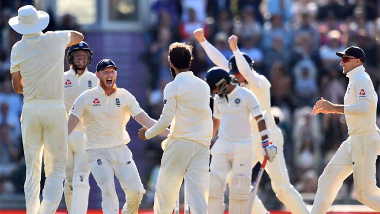 ഐസിസി റാങ്കിംഗ് എടുത്ത് ചവറ്റുകൊട്ടയിലിടണം; വിമര്ശനവുമായി മുന് ഇംഗ്ലീഷ് നായകന് ഐസിസി റാങ്കിംഗ് എടുത്ത് ചവറ്റുകൊട്ടയിലിടണം; വിമര്ശനവുമായി മുന് ഇംഗ്ലീഷ് നായകന്