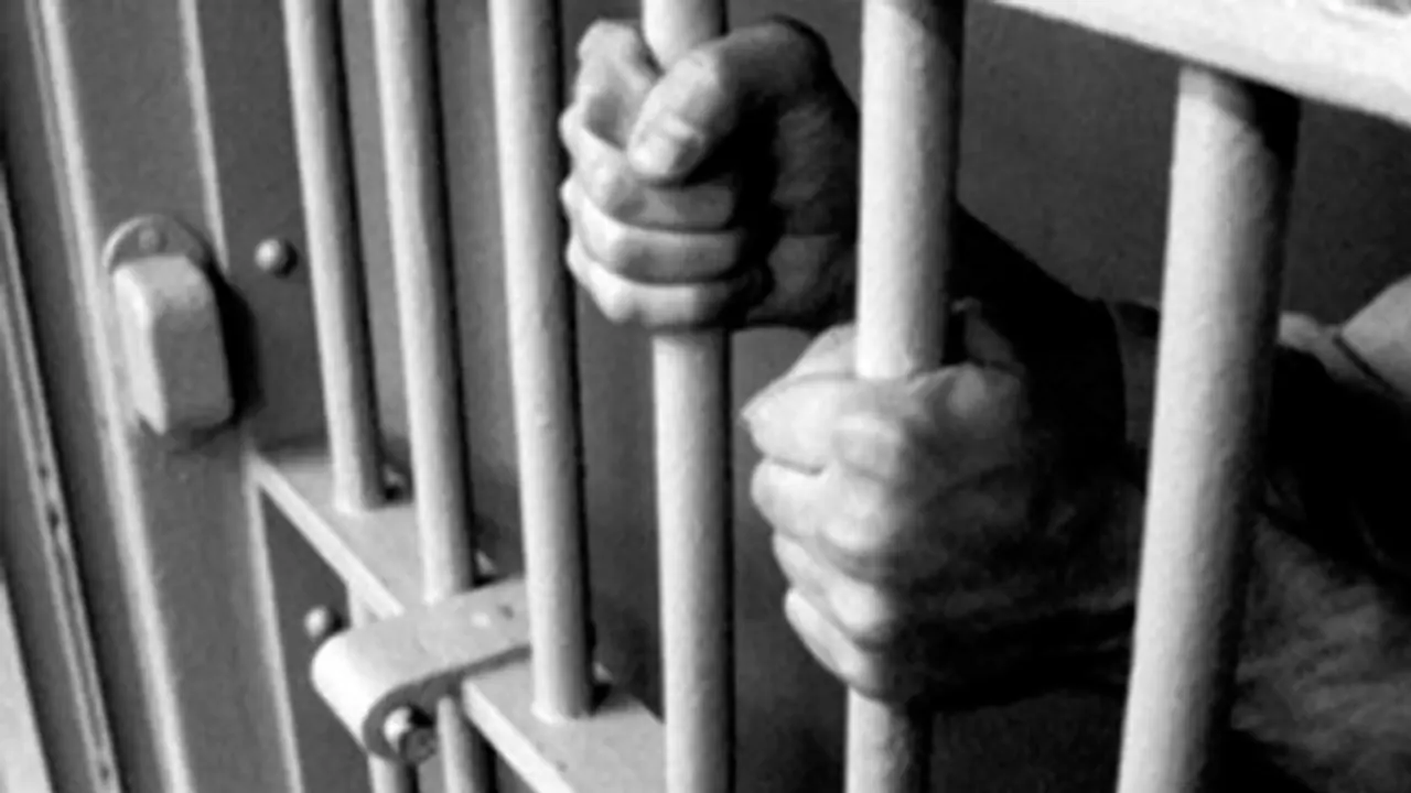 custodial death: கடந்த ஓர் ஆண்டில் 2,544 கஸ்டோடியல் மரணங்கள்: உ.பி. முதலிடம், தமிழகத்தில் அதிகரிப்பு custodial death: கடந்த ஓர் ஆண்டில் 2,544 கஸ்டோடியல் மரணங்கள்: உ.பி. முதலிடம், தமிழகத்தில் அதிகரிப்பு