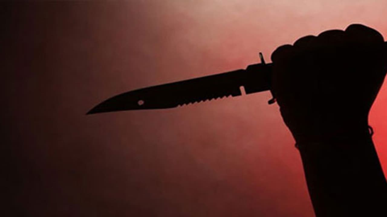 అగ్రవర్ణాల పైశాచికం: తలపాగా ధరించాడని.. దళితనేత తలపై చర్మాన్ని ఒలిచేశారు అగ్రవర్ణాల పైశాచికం: తలపాగా ధరించాడని.. దళితనేత తలపై చర్మాన్ని ఒలిచేశారు