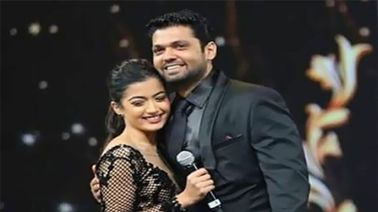 రష్మిక గురించి నాకే బాగా తెలుసు.. ఆమెను జడ్జ్ చేయకండి: రక్షిత్ శెట్టి! రష్మిక గురించి నాకే బాగా తెలుసు.. ఆమెను జడ్జ్ చేయకండి: రక్షిత్ శెట్టి!