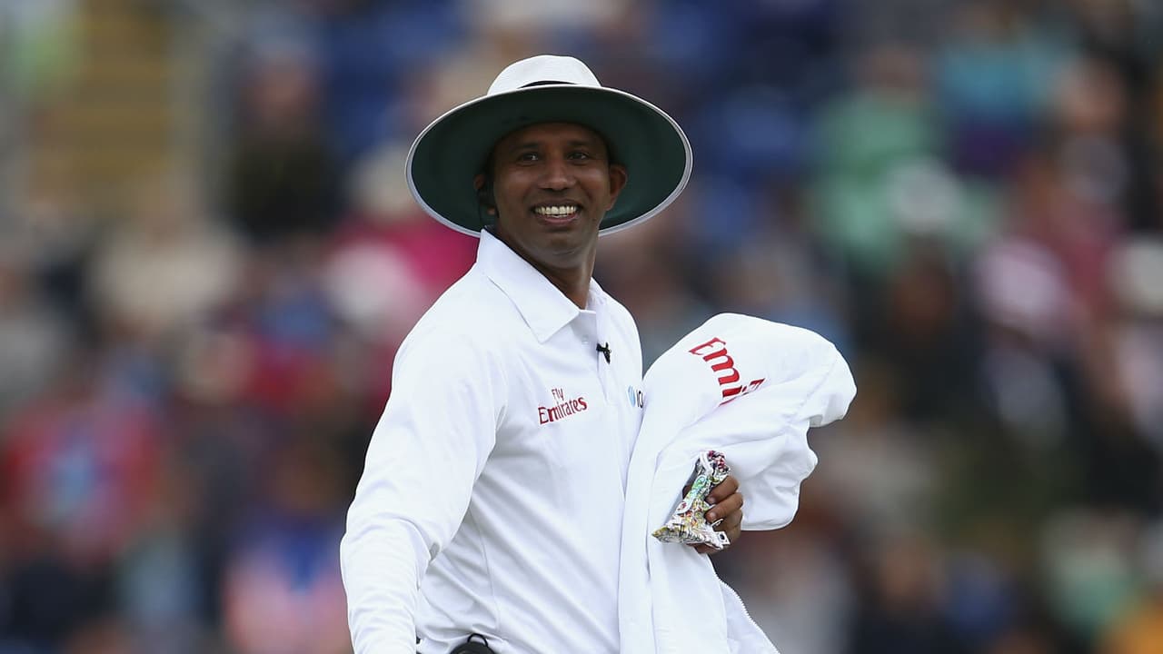 എക്കാലത്തെയും മികച്ച ടെസ്റ്റ് ടീമിനെ തെരഞ്ഞെടുത്ത് ധര്മസേന; ഇന്ത്യയില് നിന്ന് ഒരാള് മാത്രം എക്കാലത്തെയും മികച്ച ടെസ്റ്റ് ടീമിനെ തെരഞ്ഞെടുത്ത് ധര്മസേന; ഇന്ത്യയില് നിന്ന് ഒരാള് മാത്രം