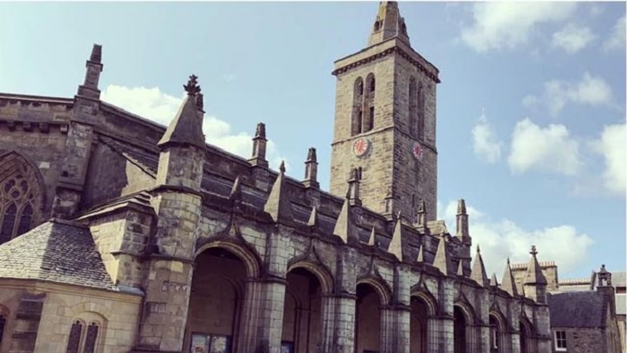 ಭಾರತದ ಈ ಹುಡುಗಿ ಲಂಡನ್ 'ಐಷಾರಾಮಿ ಸ್ಟೂಡೆಂಟ್': ಏನುಂಟು, ಏನಿಲ್ಲ? ಭಾರತದ ಈ ಹುಡುಗಿ ಲಂಡನ್ 'ಐಷಾರಾಮಿ ಸ್ಟೂಡೆಂಟ್': ಏನುಂಟು, ಏನಿಲ್ಲ?