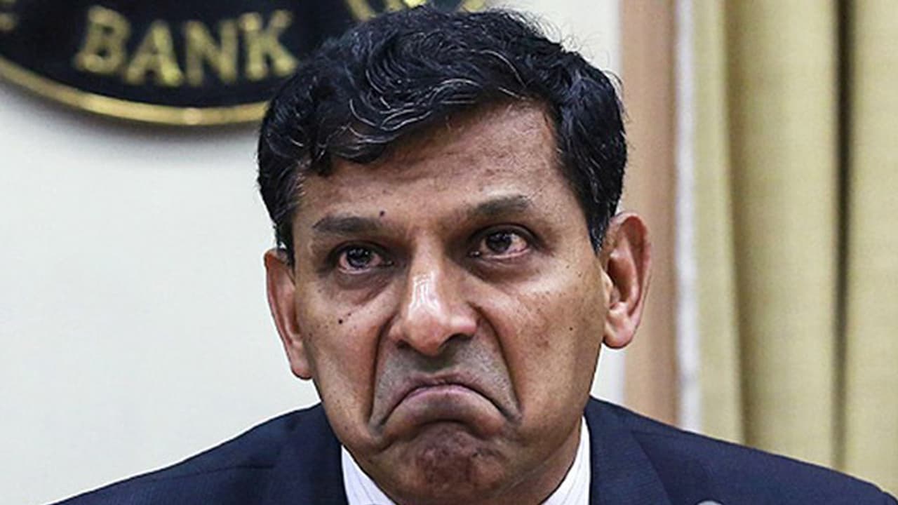 न्यायपालिका को पूर्व RBI गवर्नर रघुराम राजन की नसीहत