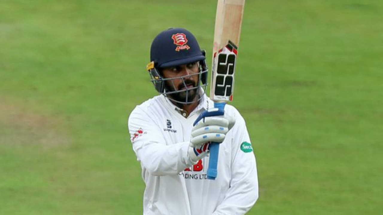 కనీసం నాకు చెప్పలేదు.. మురళీ విజయ్ ఆవేదన కనీసం నాకు చెప్పలేదు.. మురళీ విజయ్ ఆవేదన