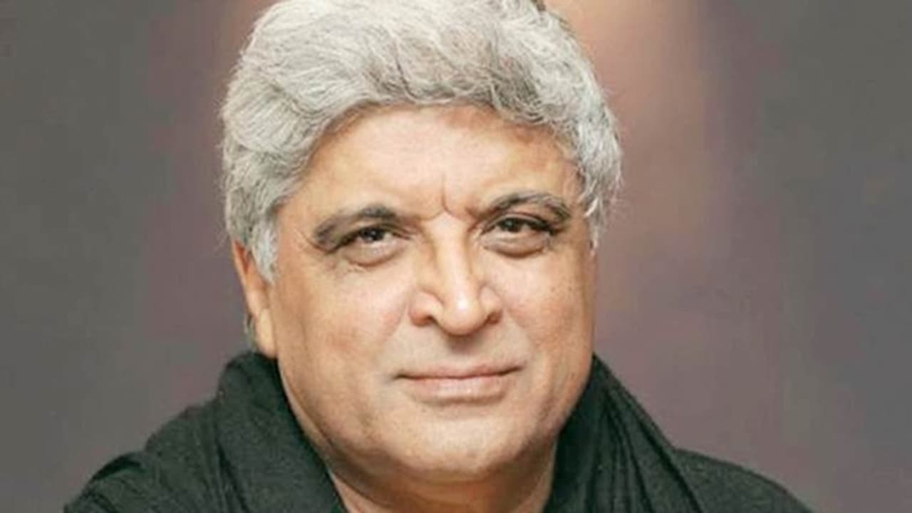 Karni Sena threatens Javed Akhtar with violent action for 'ghoonghat' remark (Video)