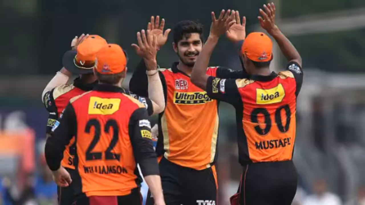 മുഷ്താഖ് അലി ടി20 ടൂര്‍ണമെന്‍റിന് മുമ്പ് ബറോഡ പരിശീലന ക്യാംപ് വിട്ട ദീപക് ഹൂഡയ്ക്ക് ഒരു വര്‍ഷത്തെ വിലക്ക്