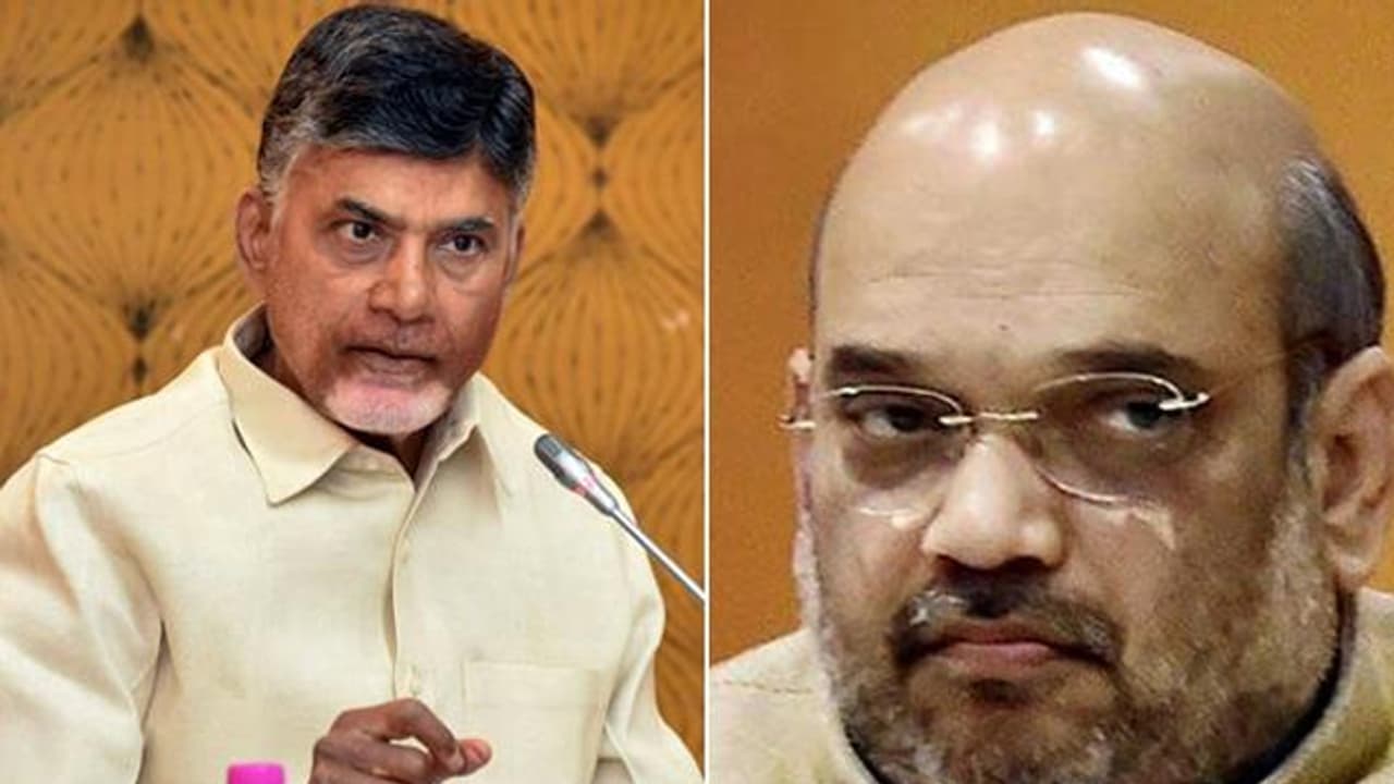 అమిత్ షాకి ఏం తెలియదట..మహారాష్ట్రలో ఎవరి ప్రభుత్వం ఉంది: చంద్రబాబు అమిత్ షాకి ఏం తెలియదట..మహారాష్ట్రలో ఎవరి ప్రభుత్వం ఉంది: చంద్రబాబు