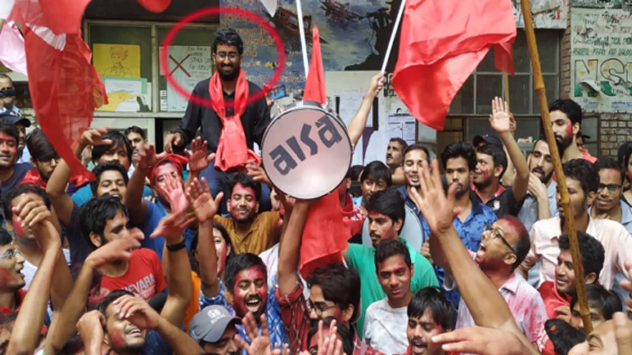 ఢిల్లీ జేఎన్యూ విద్యార్థి సంఘం అధ్యక్షుడిగా తెలుగు విద్యార్థి ఢిల్లీ జేఎన్యూ విద్యార్థి సంఘం అధ్యక్షుడిగా తెలుగు విద్యార్థి