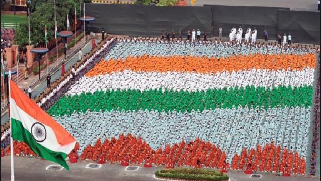 2047 ರಲ್ಲಿ ಮತ್ತೆ ಭಾರತ ಇಬ್ಭಾಗ: ಸಿಂಗ್ ಹೇಳಿಕೆಗೆ ನಡುಗಿದ ದೇಶ! 2047 ರಲ್ಲಿ ಮತ್ತೆ ಭಾರತ ಇಬ್ಭಾಗ: ಸಿಂಗ್ ಹೇಳಿಕೆಗೆ ನಡುಗಿದ ದೇಶ!