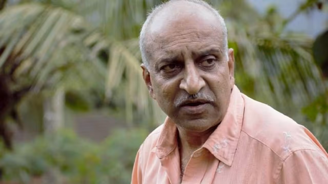 300 ಮನೆಗಳಿಗೆ ವಿದ್ಯುತ್ ನೀಡಿದ ದೀಪದ ಮನುಷ್ಯ 300 ಮನೆಗಳಿಗೆ ವಿದ್ಯುತ್ ನೀಡಿದ ದೀಪದ ಮನುಷ್ಯ